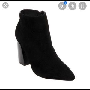 Steve Madden Simmer Ankle Bootie in Black